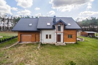 Uroczy | stan deweloperski | technologia tradycyjna
Dom na sprzedaż
Powierzchnia: 214,80 m2
Rok budowy: 2020
CHECHŁO / OLKUSZ